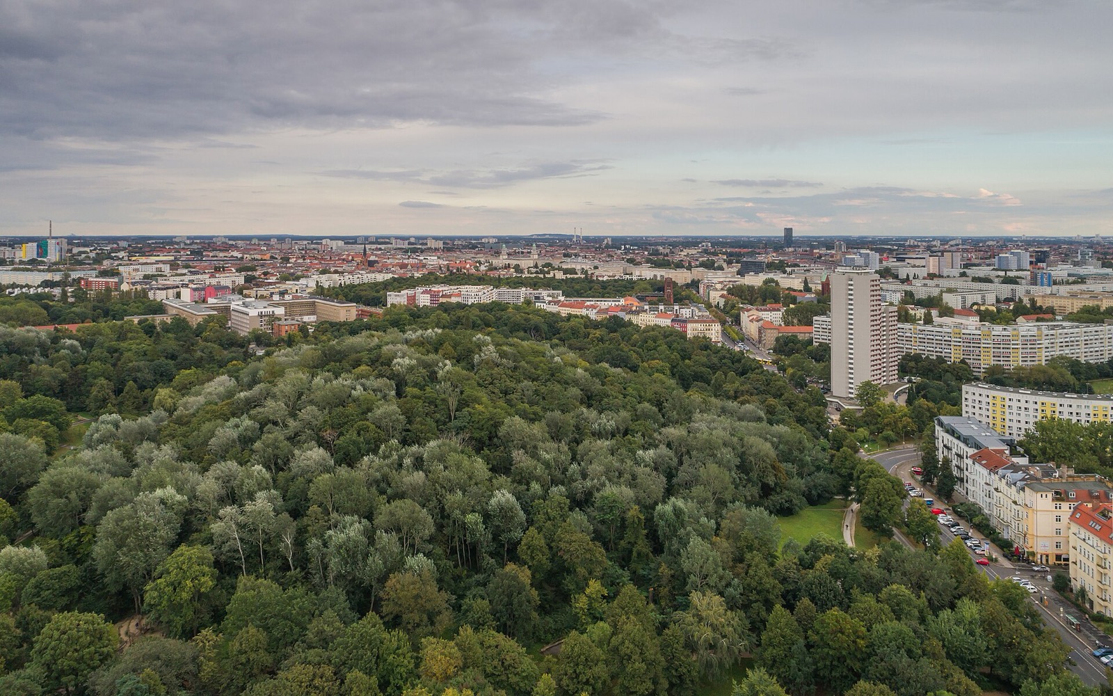 Winterwiese im Volkspark Friedrichshain
